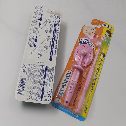 日本 花王亲子训练牙刷（0-3岁）颜色随机_